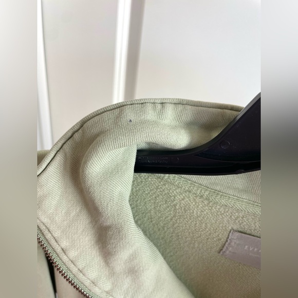 Everlane Sweater - Picture 4 of 4
